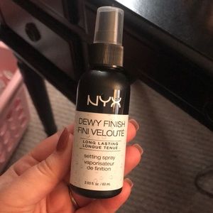 Nyx setting spray